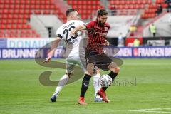 3. Liga - FC Ingolstadt 04 - SC Verl - Rico Preisinger (6, FCI) gegen Stöckner Julian (23 Verl)