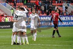 3. Liga - FC Ingolstadt 04 - SpVgg Unterhaching - Spiel ist aus, Sieg Unterhaching 0:1, Jubel, Greger Christoph (15 SpVgg) Müller Robert (4 SpVgg) Grauschopf Paul (25 SpVgg), hängende Köpfe Tobias Schröck (21, FCI)