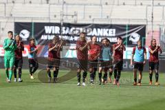 3. Fußball-Liga - Saison 2020/2021 - FC Ingolstadt 04 -  KFC Uerdingen - Die Spieler bedanken sich bei den Fans nach dem Spiel - Foto: Meyer Jürgen