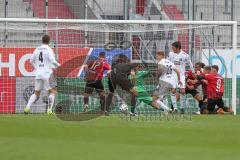 3. Fußball-Liga - Saison 2020/2021 - FC Ingolstadt 04 - SpVgg Unterhaching - Gordon Büch (#18,FCI) - Niclas Stierlin (#26 Unterhaching) - Torwart Fabijan Buntic (#24,FCI)  - Michael Heinloth (#17,FCI)  - Foto: Meyer Jürgen