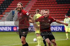 3. Liga - FC Ingolstadt 04 - SV Wiesbaden - Tor Jubel 4:1 durch Björn Paulsen (4, FCI) Flanke von Stefan Kutschke (30, FCI), Ilmari Niskanen (22, FCI) Filip Bilbija (35, FCI)