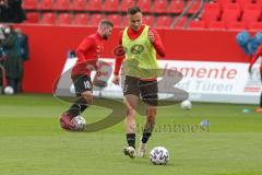 3. Fußball-Liga - Saison 2020/2021 - FC Ingolstadt 04 - SC Verl - Dominik Franke (#3,FCI) vor dem Spiel - Foto: Meyer Jürgen