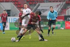 3. Liga - FC Ingolstadt 04 - VfB Lübeck - Zweimakpmf Filip Bilbija (35, FCI) Mende Sven (8 Lübeck)