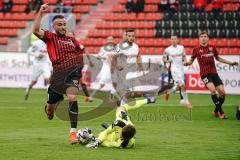 3. Liga - FC Ingolstadt 04 - SC Verl - Fatih Kaya (9, FCI) scheitert an Torwart Brüseke Robin (32 Verl)