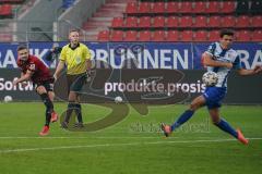 3. Liga - FC Ingolstadt 04 - 1. FC Magdeburg - Schuß Marc Stendera (10, FCI) Müller Tobias (5 Magdeburg)