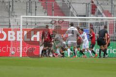 3. Fußball-Liga - Saison 2020/2021 - FC Ingolstadt 04 - SpVgg Unterhaching - Der 0:1 Führungstreffer durch Niclas Stierlin (#26 Unterhaching) - Torwart Fabijan Buntic (#24,FCI)  - Dominik Stroh-Engel #7 Unterhaching) - Michael Heinloth (#17,FCI)  - Foto: 