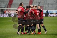 3. Liga - FC Ingolstadt 04 - SV Wiesbaden - Elfmeter Stefan Kutschke (30, FCI) verschossen, Nachschuß Marcel Gaus (19, FCI) mit dem 2:0 Tor, Jubel, Fatih Kaya (9, FCI) Thomas Keller (27, FCI) Nico Antonitsch (5, FCI) Dominik Franke (3 FCI) Björn Paulsen (