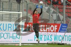 3. Fußball-Liga - Saison 2020/2021 - FC Ingolstadt 04 - SpVgg Unterhaching - Torwart Fabijan Buntic (#24,FCI)  beim warm machen - Foto: Meyer Jürgen