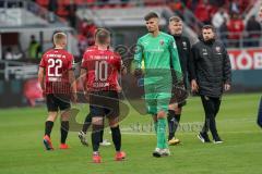 3. Liga - FC Ingolstadt 04 - SpVgg Unterhaching - Spiel ist aus, Sieg Unterhaching 0:1, Marc Stendera (10, FCI) Torwart Fabijan Buntic (24, FCI)