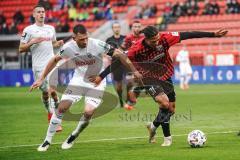 3. Liga - FC Ingolstadt 04 - SC Verl - Justin Butler (31, FCI) gegen Stöckner Julian (23 Verl)