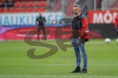 3. Liga - FC Ingolstadt 04 - SC Verl - Cheftrainer Tomas Oral (FCI) vor dem Spiel fokussiert
