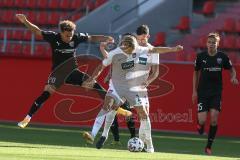 3. Fußball-Liga - Saison 2020/2021 - Testspiel -FC Ingolstadt 04 - 1. FC Heidenheim - Jalen Hawkins (#20,FCI)  - Marnon Busch (#2 Heidenheim) - Foto: Meyer Jürgen