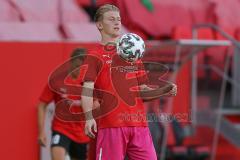 3. Fußball-Liga - Saison 2020/2021 - Testspiel -FC Ingolstadt 04 - 1. FC Heidenheim - Torwart Robert Jendrusch (#1,FCI) beim warm machen - Foto: Meyer Jürgen