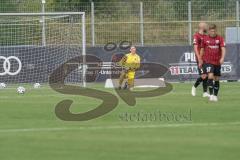 3. Liga - Testspiel - FC Ingolstadt 04 - 1. SC Schweinfurt - Tor 0:1, Torwart Robert Jendrusch (1, FCI) am Boden, Nico Antonitsch (5, FCI) und Patrick Sussek (37, FCI) enttäuscht