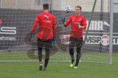 3. Fußball-Liga - Saison 2020/2021 - FC Ingolstadt 04 - Trainingsauftakt - Torwart Robert Jendrusch (#1,FCI) - Torwart Fabijan Buntic (#24,FCI)  - Foto: Meyer Jürgen