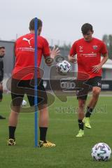 3. Fußball-Liga - Saison 2020/2021 - FC Ingolstadt 04 - Trainingsauftakt - Thomas Keller (#27,FCI)  - Marcel Gaus (#19,FCI)  - Foto: Meyer Jürgen