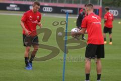 3. Fußball-Liga - Saison 2020/2021 - FC Ingolstadt 04 - Trainingsauftakt - Gordon Büch (#18,FCI) - #mit Maximilian Wolfram (#8,FCI)  - Foto: Meyer Jürgen