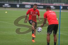 3. Fußball-Liga - Saison 2020/2021 - FC Ingolstadt 04 - Trainingsauftakt - Robin Krausse (#23,FCI)  mit Justin Butler FCI - Foto: Meyer Jürgen