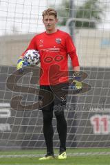 3. Fußball-Liga - Saison 2020/2021 - FC Ingolstadt 04 - Trainingsauftakt - Torwart Robert Jendrusch (#1,FCI) - Foto: Meyer Jürgen