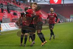 3. Liga - FC Ingolstadt 04 - VfB Lübeck - Tor Jubel 1:0 Stefan Kutschke (30, FCI) Merlin Röhl (34, FCI) Michael Heinloth (17, FCI) Caniggia Ginola Elva (14, FCI) Nico Antonitsch (5, FCI)