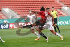 DFB Pokal - FC Ingolstadt 04 - Fortuna Düsseldorf - Caniggia Ginola Elva (14, FCI) kämpft sich durch die Abwehr, Torchance, Sobottka Marcel (31 Fortuna) Morales Alfredo (6 Fortuna)