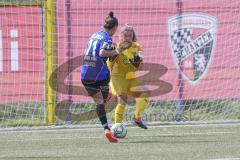 2. Bundesliga Frauen - FC Ingolstadt 04 - DSC Arminia Bielefeld - Maier Franziska Torwart FCI - Grünheid Sarah Bielefeld blau - Foto: Jürgen Meyer