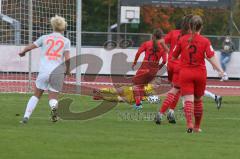 2. Frauen-Bundesliga Süd - Saison 2020/2021 - FC Ingolstadt 04 - FC Bayern München II - Anna-Lena Daum Torwart FCI - Maria Zeller #25 FCI - Fiona Geisser #23 München - Foto: Meyer Jürgen