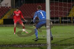 Bayernliga Süd - Saison 2020/2021 - FC Ingolstadt 04 II - SpVgg SpVgg Hankofen-Hailing  - Merlin Röhl rot FCI - Mathias Loibl Torwart Hankofen - Foto: Meyer Jürgen