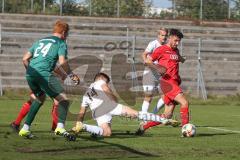 Bayernliga Süd - Saison 2020/2021 - FC Ingolstadt 04 II - Schwabmünchen - Tim Härtel rot FCI - Mario Götzendörfer
rot FCI - mit einer Torchance - Stefan Brunner Torwart Schwabmünchen - Foto: Meyer Jürgen