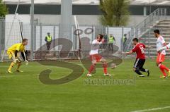 Regionalliga - FC Ingolstadt 04 II - Bayern München II  - Alper Uludag mit der Chance zum 1:1 Ausgleichstreffer - Foto: Jürgen Meyer