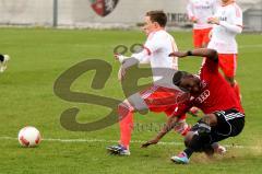 Regionalliga - FC Ingolstadt 04 II - Bayern München II  - Ofosu Reagy im Zweikampf - Foto: Jürgen Meyer