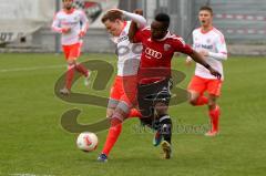 Regionalliga - FC Ingolstadt 04 II - Bayern München II  - Ofosu Reagy im Zweikampf - Foto: Jürgen Meyer