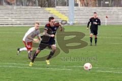 Regionalliga Bayern - FC Ingolstadt 04 II - FC Kickers Wuerzburg - C. KnaasmŸller gewinnt den Zweikampf mit Jens Trunk. Foto: Adalbert Michalik