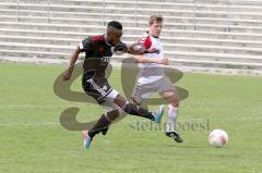 Regionalliga Bayern FC Ingolstadt 04 II - SpVgg Bayern Hof - Ofosu Reagy (schwarz FC Ingolstadt) mit dem Schuss zum 1:1 Ausgleichstreffer - Foto: Jürgen Meyer