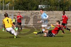 FC Ingolstadt 04 II - TSV 1860 München II  - Prinz Thomas (rot FC IngII am Boden) - Foto: Jürgen Meyer