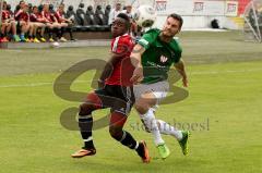 FC Ingolstadt II - 1.FC Schweinfurt 05 - Ofosu Reagy (rot FC Ing II) im Zweikampf - Foto: Jürgen Meyer