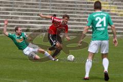 FC Ingolstadt 04 II - SV Schalding-Heining - Günther-Schmidt J. (rot FC Ingolstadt) - Escherich Sebastian (grün Schalding) - Zacher Franz (#21 Schalding) - Foto: Jürgen Meyer