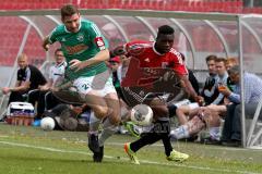 FC Ingolstadt 04 II - SV Schalding-Heining - Ihenacho Aloy  (rot FC Ingolstadt) - Zacher Franz (grün Schalding) - Foto: Jürgen Meyer