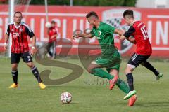 Regionaliga Bayern - FC Ingolstadt II - FC Augsburg II - Räuber Ludwig #15 rot Ingolstadt - Kadrijaj Valonis #11 grün Augsburg - Foto: Jürgen Meyer