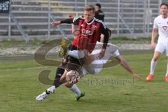 Regionaliga - FC Ingolstadt II - 1.FC Schweinfurt 05 - Heiß Mathias #4 rot Ingolstadt - Häcker Simon #11 weiß Schweinfurt - Foto: Jürgen Meyer