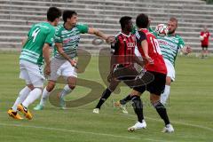 Regionalliga FC Ingolstadt 04 II - SpVgg Greuther Fürth II - Ihenacho Aloy (rot mitte FC Ingolstadt) - Müller Stefan (recht#10 FC Ingolstadt) - Kohlheck Julian (links#4 Greuther Fürth) - Foto: Jürgen Meyer