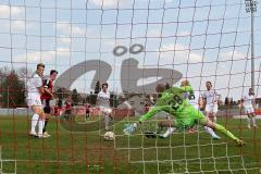 Regionaliga Bayern - FC Ingolstadt 04 - FC Kickers Würzburg - Der 1:0 Führungstreffer von Fenninger Christof #14 FC Ing II - Wulnikowski Robert Torwart Würzburg - Foto: Jürgen Meyer