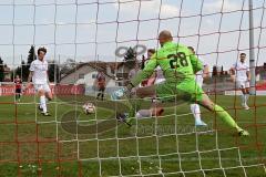 Regionaliga Bayern - FC Ingolstadt 04 - FC Kickers Würzburg - Der 1:0 Führungstreffer von Fenninger Christof #14 FC Ing II - Wulnikowski Robert Torwart Würzburg - Foto: Jürgen Meyer