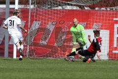 Regionaliga Bayern - FC Ingolstadt 04 - FC Kickers Würzburg - Wulnikowski Robert Torwart Würzburg - Fenninger Christof #14 FC Ingolstadt 04 II - Foto: Jürgen Meyer