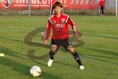 Regionaliga - Saison 2015/2016 - FC Ingolstadt 04 II - TSV Rain/Lech - Neuzugang Ryoma Watanabe #17  beim Warm machen - Foto: Jürgen Meyer