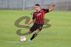 Regionaliga - Saison 2015/2016 - FC Ingolstadt 04 II - TSV Rain/Lech - Thomas Pledl #8 rot Ingolstadt beim Freistoß - Foto: Jürgen Meyer