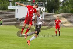 Regionalliga - Saison 2016/2017 - FC Ingolstadt 04 II - FC Bayern München II - Fenninger Christof weiss FCI beim Kopfball -  Foto: Jürgen Meyer