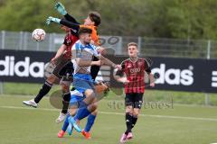 U19 - A-Junioren -FC Ingolstadt 04 - FSV Erlangen - Bruck - Radoncic Edin #11 rot FC Ingolstadt mit der Chance zum 2:0 Führungstreffer - Akbakla Tugay Torwart Erlangen - Bruck - Foto: Jürgen Meyer