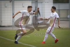 A-Junioren Bundesliga Süd/Südwest - Fußball - FC Ingolstadt 04 - FC Heidenheim - Tor durch Paul Polauke (#25 FCI 04 A-Junioren) - Jubel mit Philipp Herrmann (#8 FCI 04 A-Junioren)