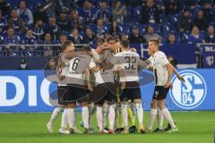 2.BL; FC Schalke 04 - FC Ingolstadt 04; Stefan Kutschke (30, FCI) motiviert vor dem Spiel